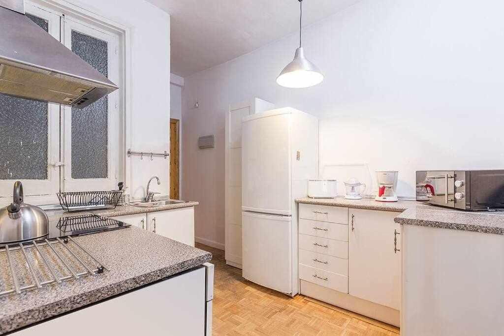 Appartement Piso confortable y céntrico à Madrid Extérieur photo